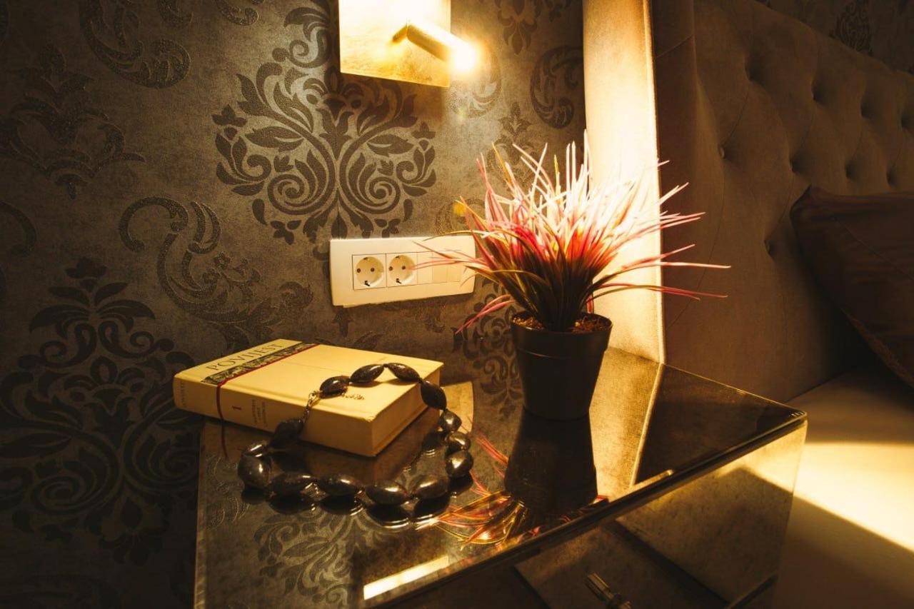 Azzurro Luxury Rooms โตรกีร์ ภายนอก รูปภาพ