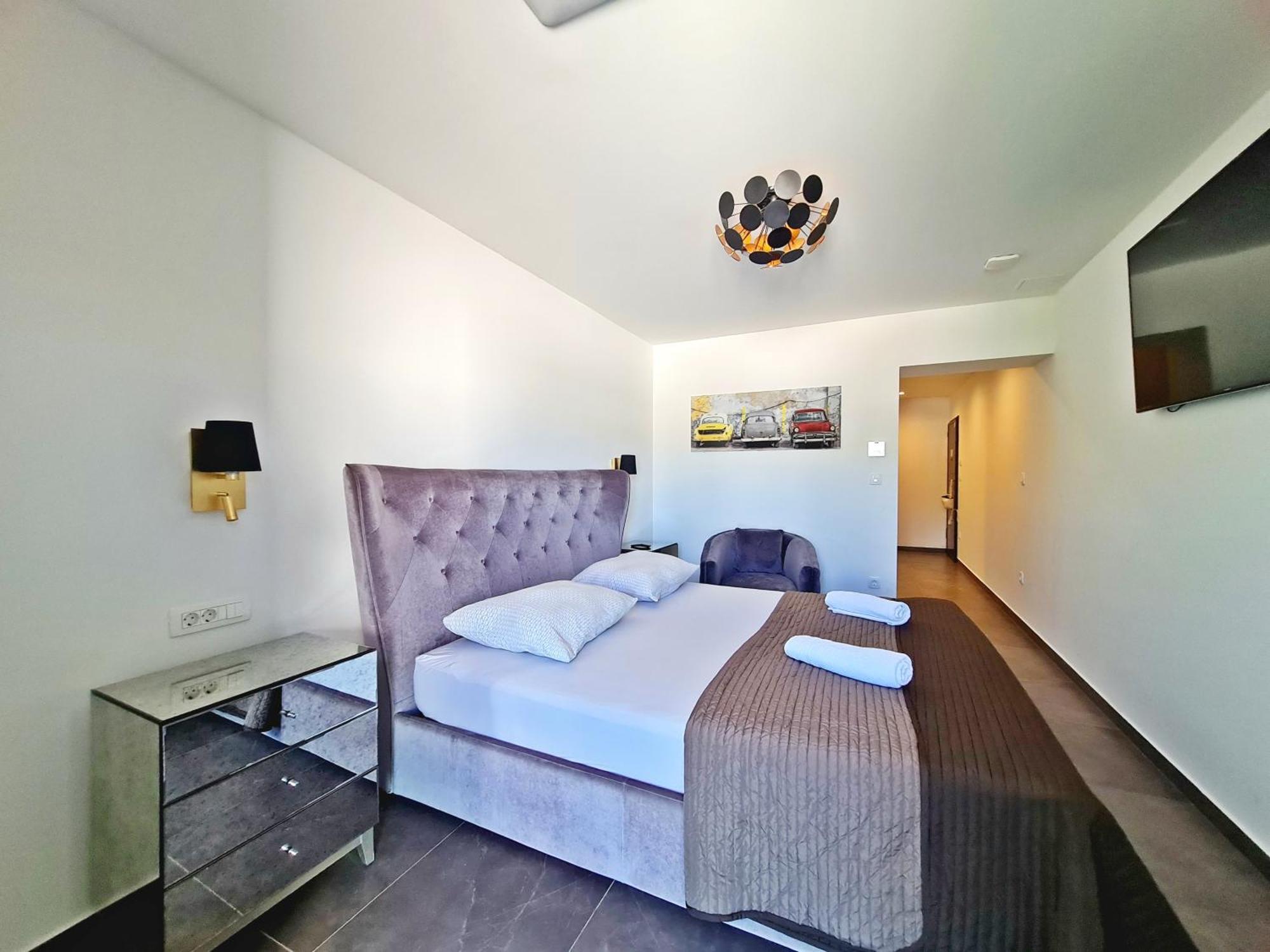 Azzurro Luxury Rooms โตรกีร์ ภายนอก รูปภาพ